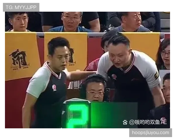 规则解析技术犯规和违体犯规区别的判定标准 规则解析技术犯规和违体犯规区别的判定标准